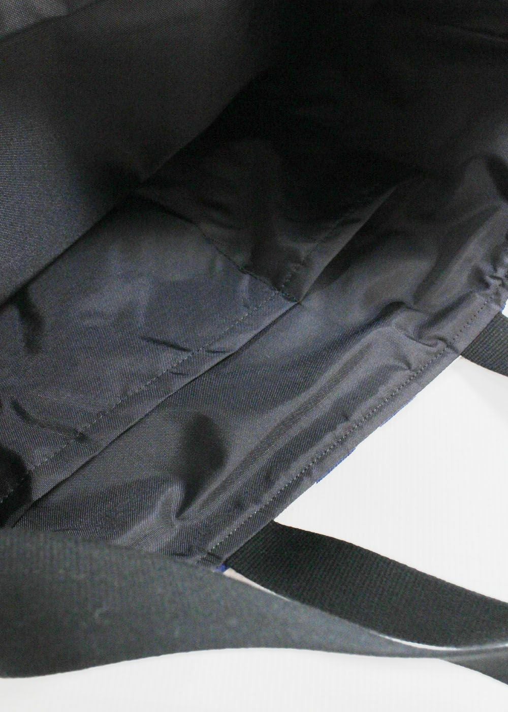 内側部分（ホワイト）