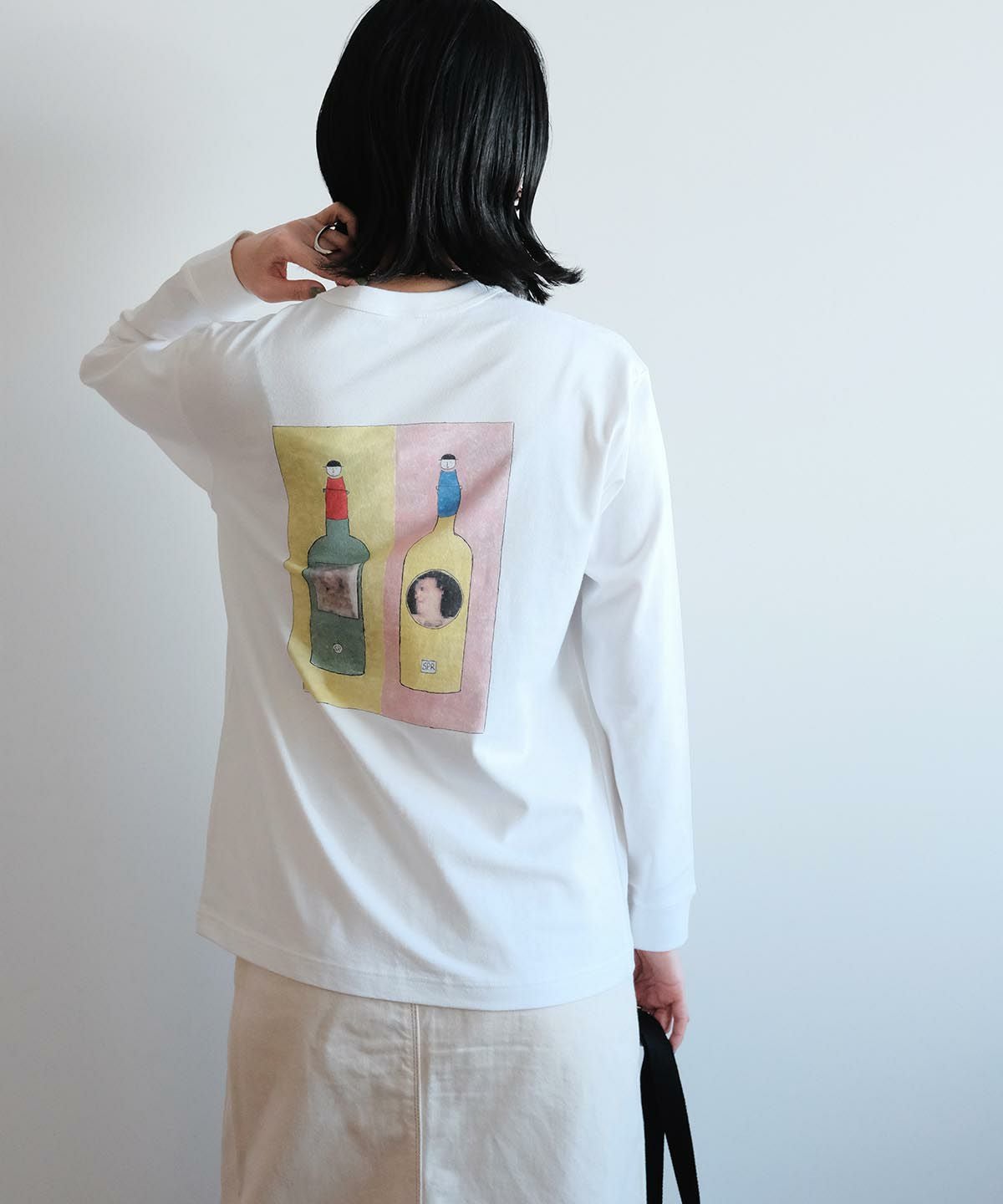 モデル着用画像（ホワイト）