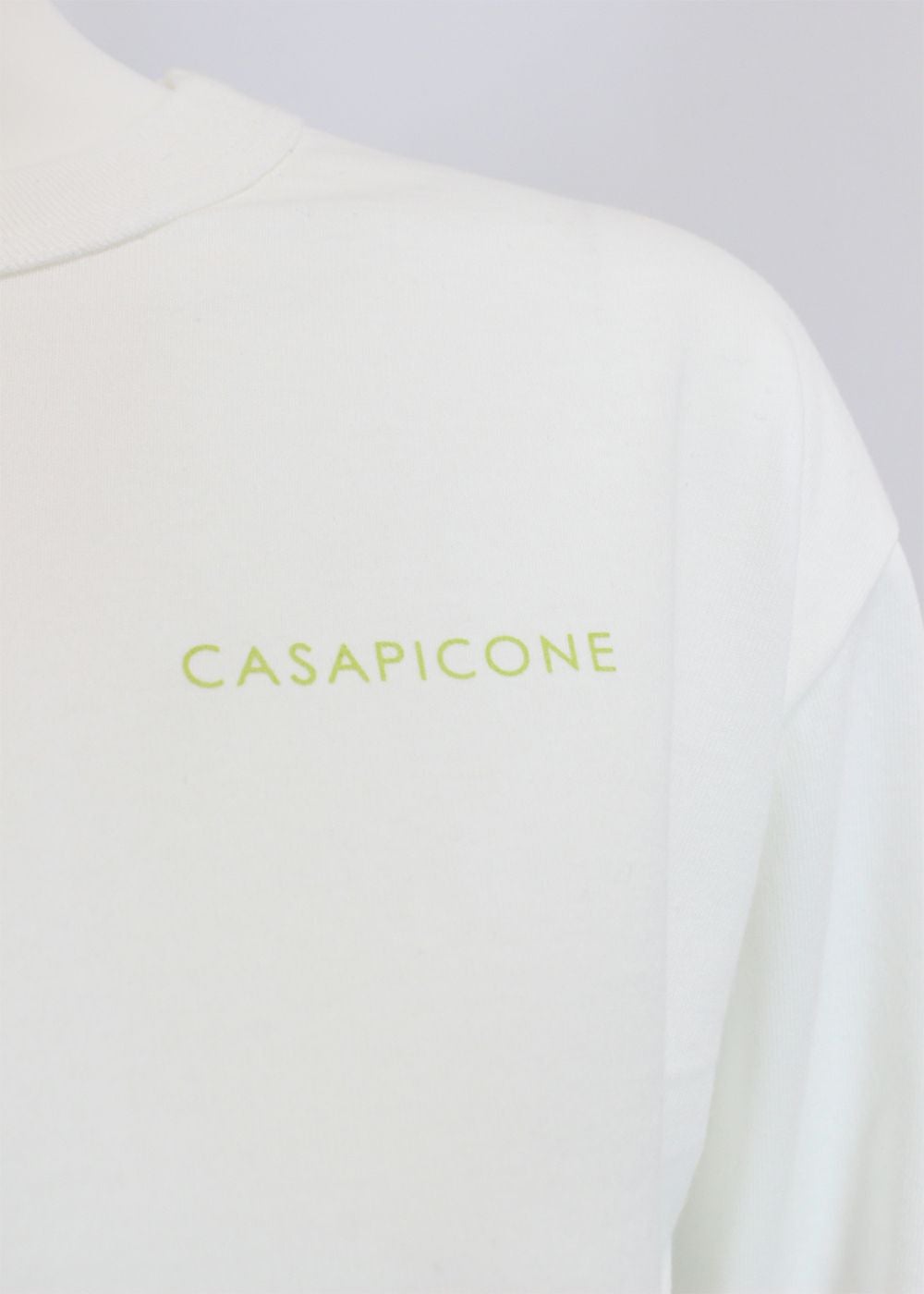 ロゴデザイン部分（ホワイト）