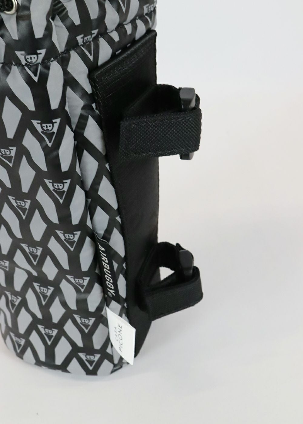 取付ベルト部分（グレー）