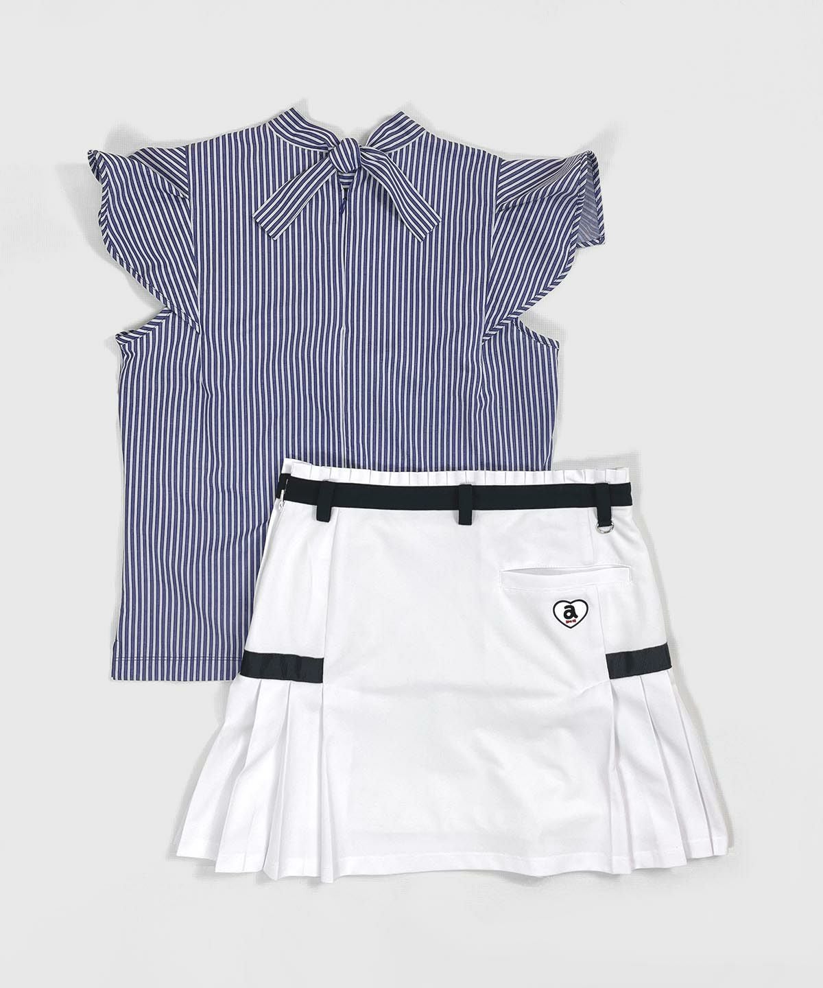 コーディネート画像（ネイビー）