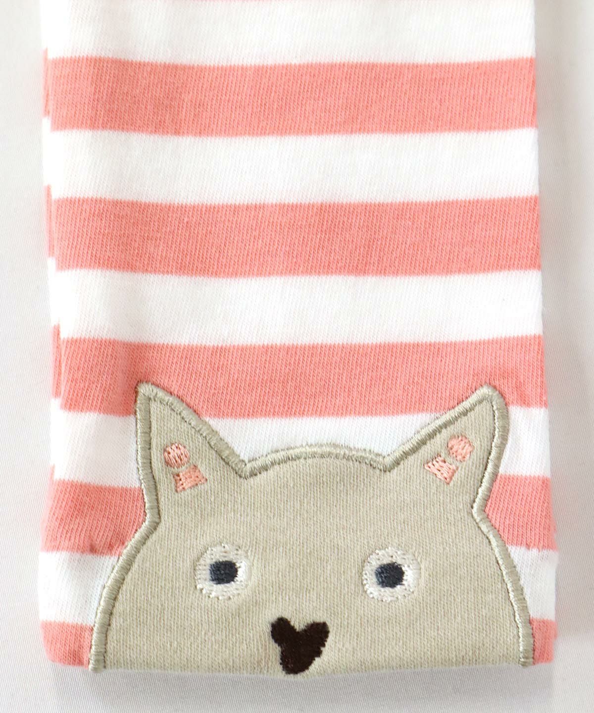 腕口デザイン部分（ピンク）