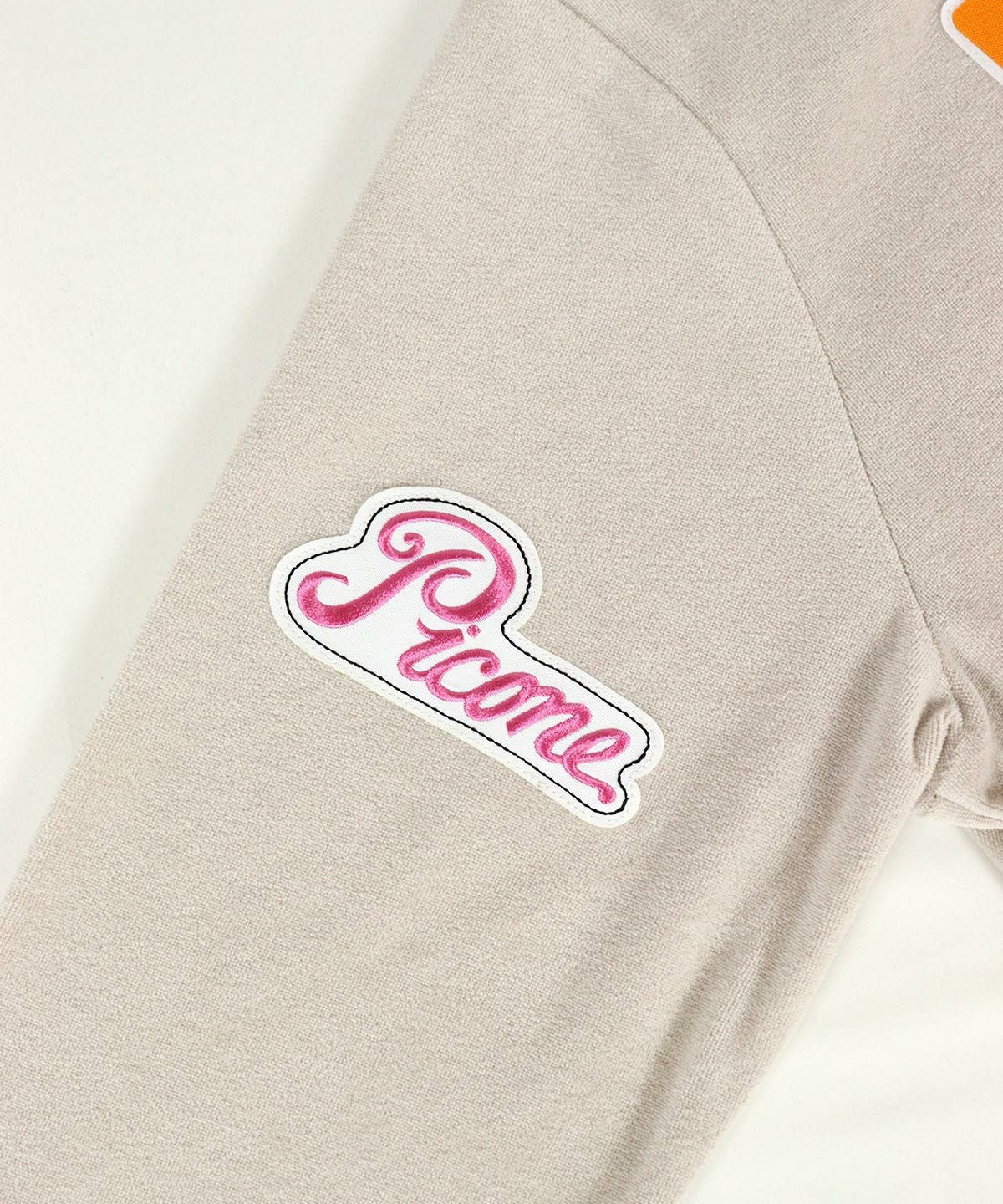 右袖デザイン部分（ベージュ）