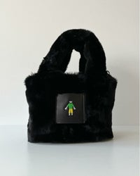 ショルダーバッグ前(ブラック)