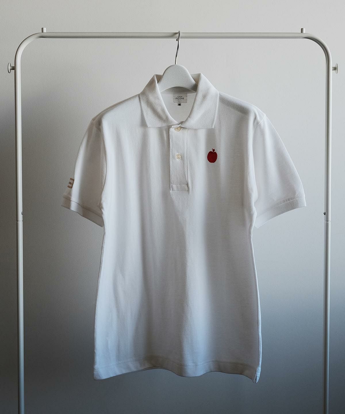 りんご刺繍カノコポロシャツ（ホワイト）
