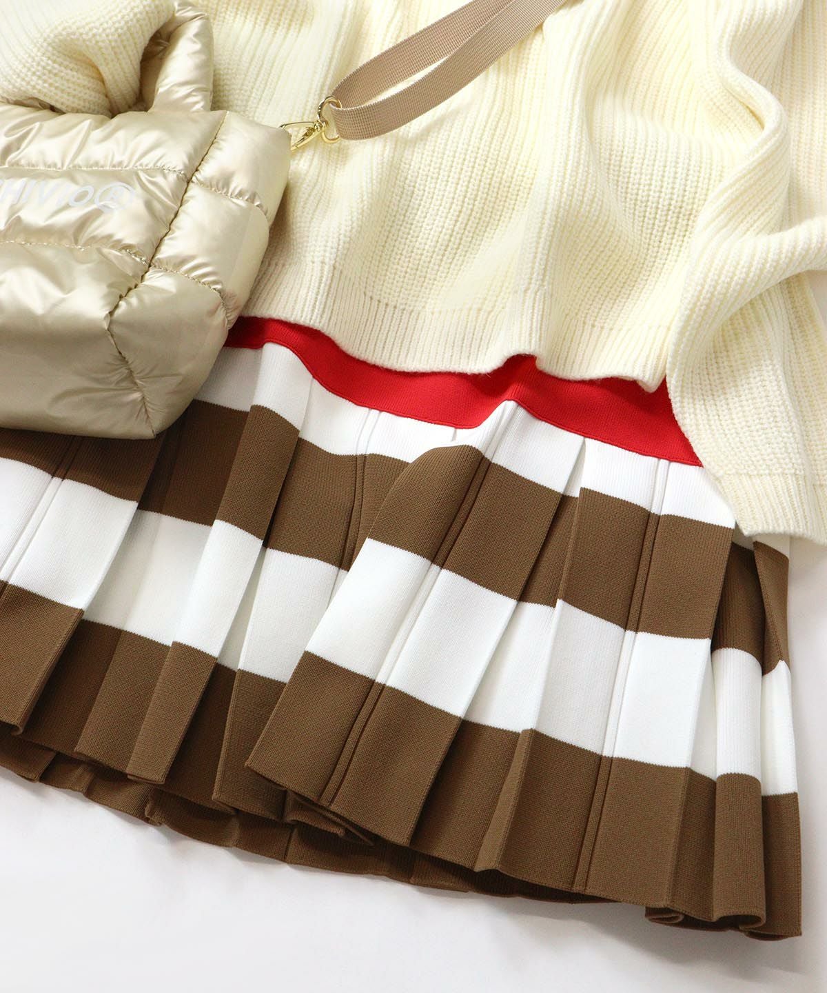 プリーツ切替ニットスカート（ブラウン）コーディネート例