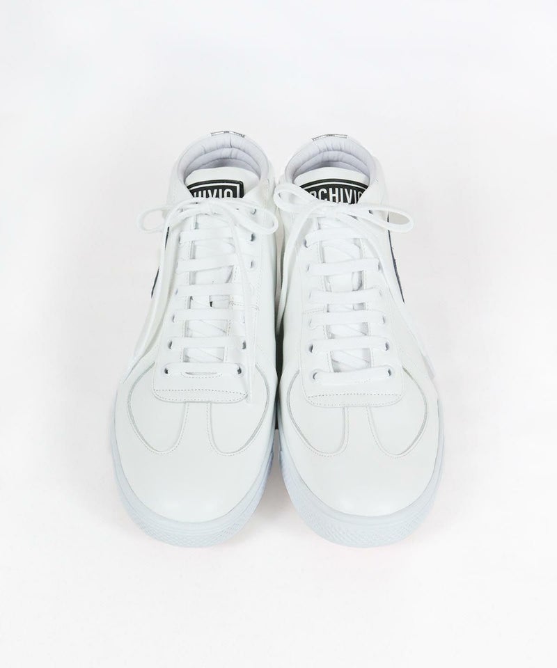 ゴルフシューズ前