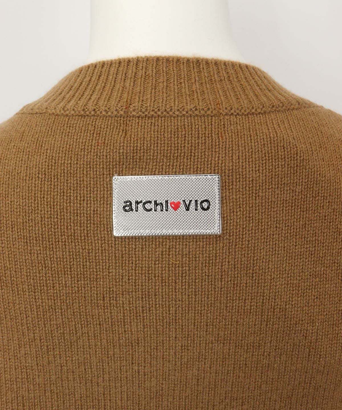 カシミヤ100％メタリックロゴニット（ブラウン）ロゴアップ