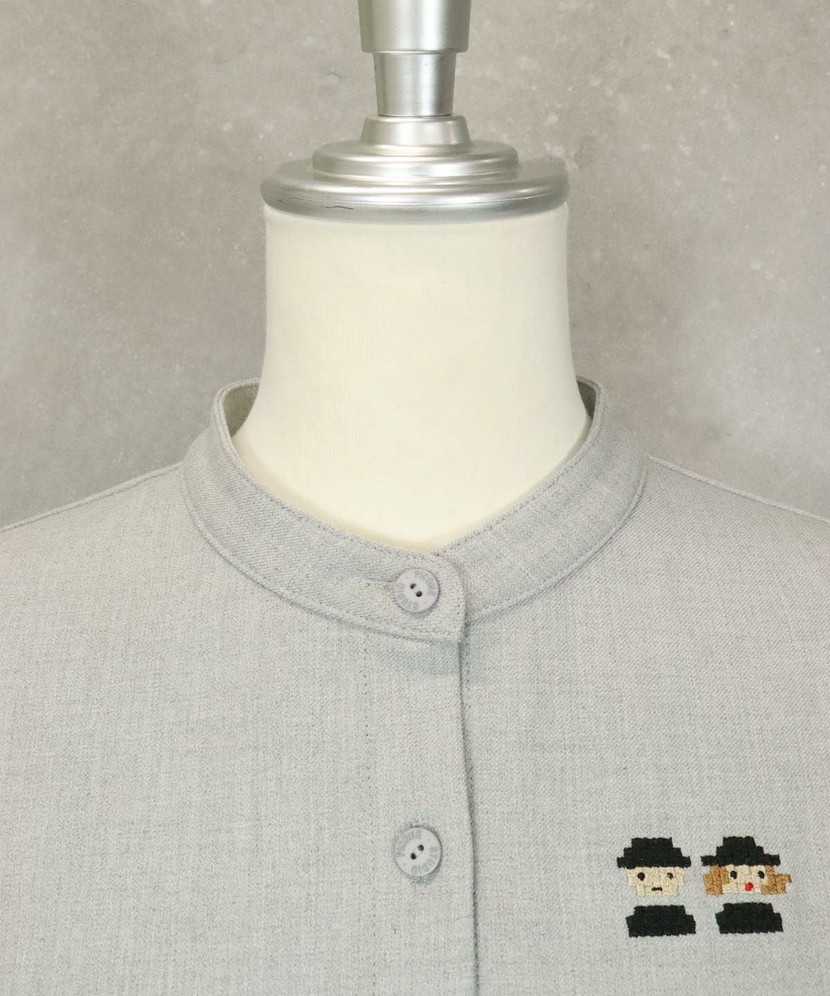 首元部分（ライトグレー）