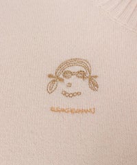 ウール100％ポイント刺繍ニット（ベージュ）デザインアップ