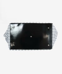 底部分（ブラック）