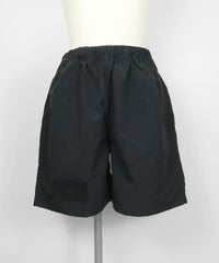 ワッペン付きショートパンツ（ブラック）