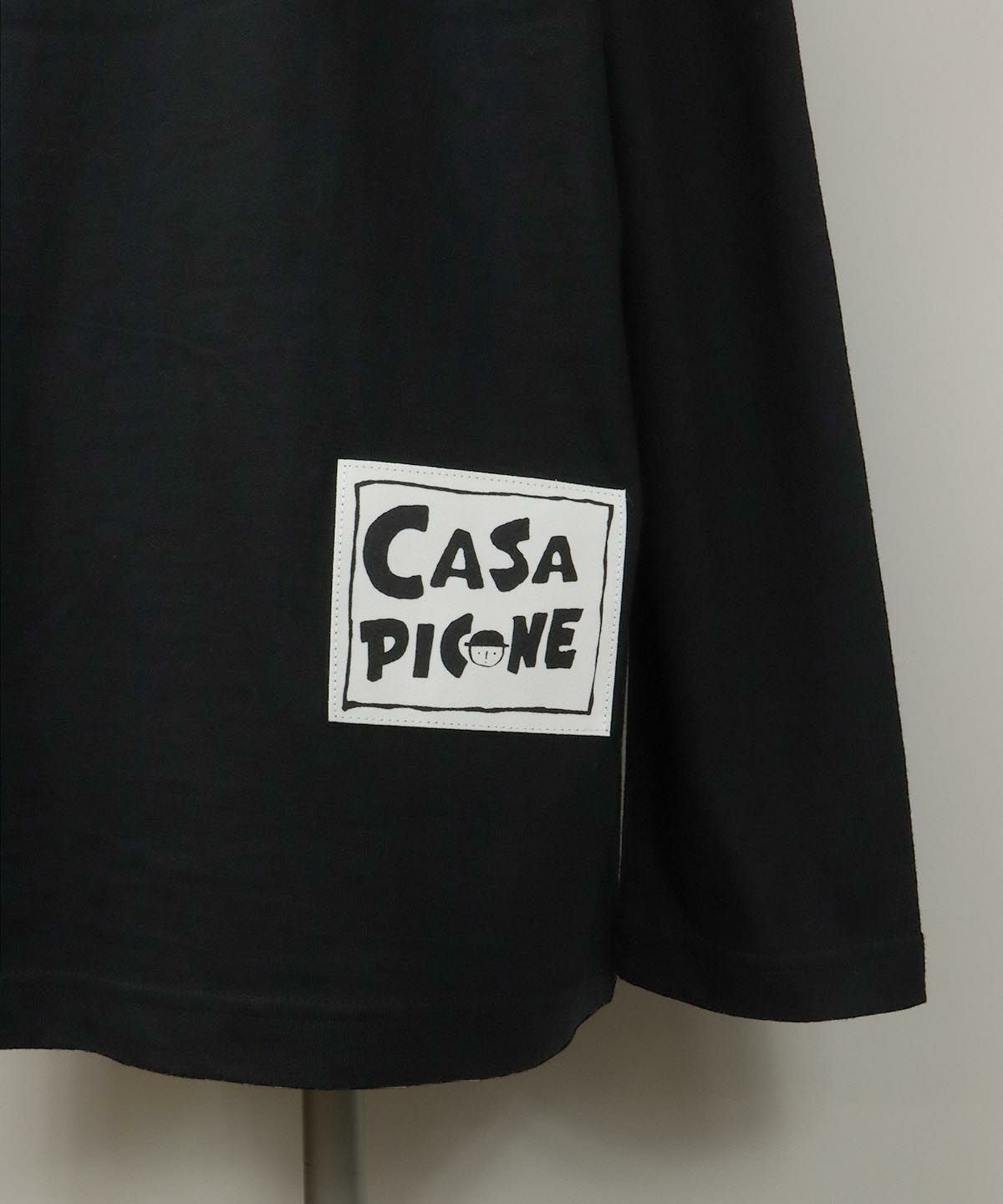 ロゴアップ部分（ブラック）