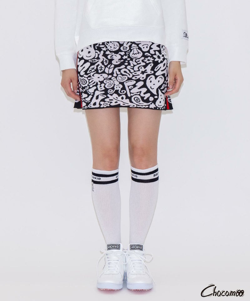 【ARCHIVIO×Chocomoo】総柄ニットスカート(ブラック)着用イメージ