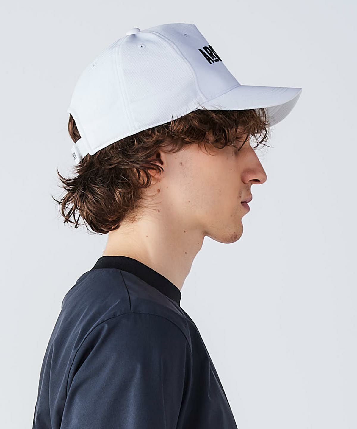 モデル着用画像（ホワイト）