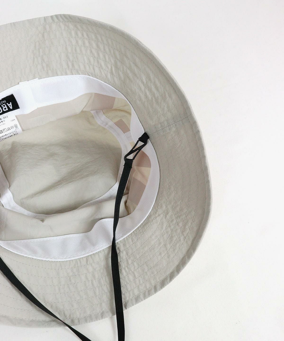 内側（ベージュ）