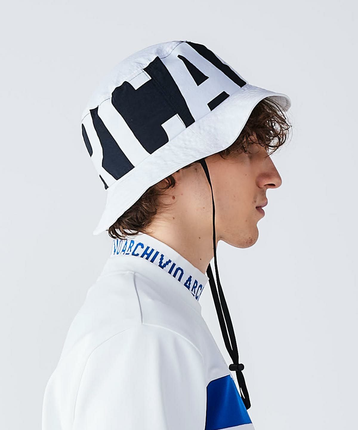 モデル着用画像（ホワイト）