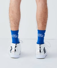 モデル着用画像（ブルー）