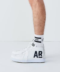 モデル着用画像（ホワイト）