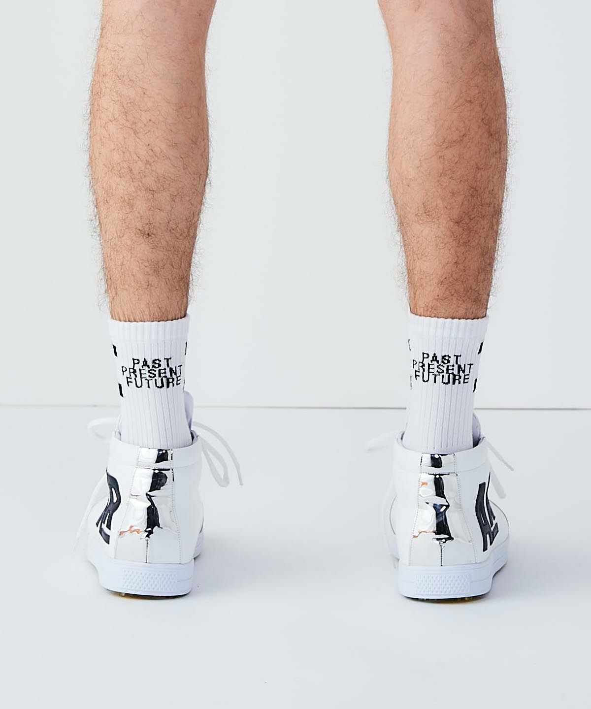 モデル着用画像（ホワイト）