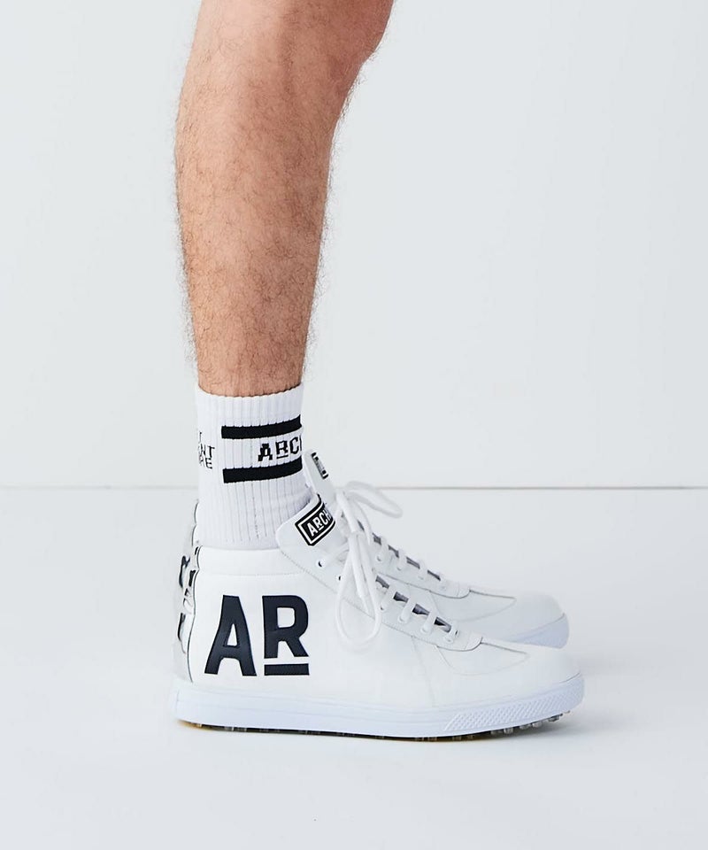 モデル着用画像（ホワイト）