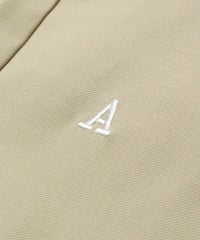 文字ロゴ（ベージュ）