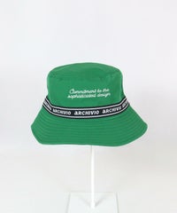 エンブレム風刺繍バケットハット横（グリーン）