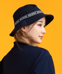 モデル着用画像（ネイビー）