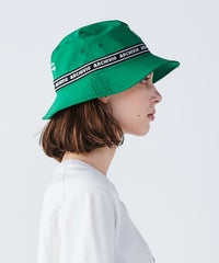 モデル着用画像（グリーン）