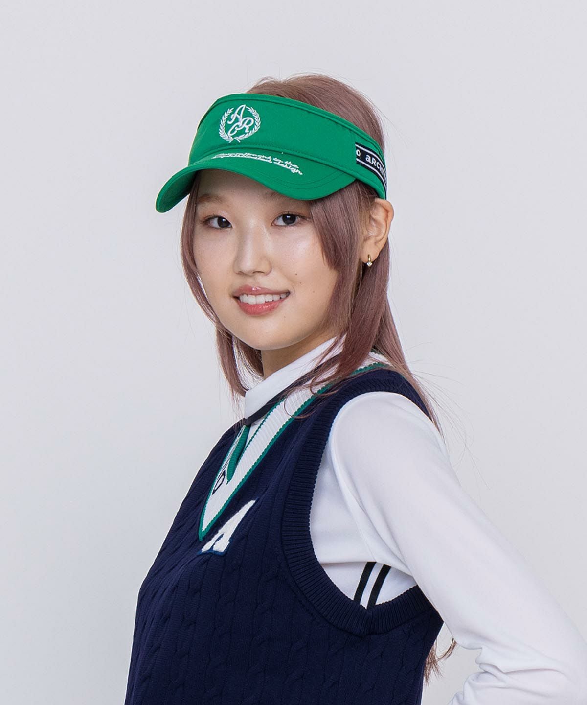 エンブレム風刺繍サンバイザー|アルチビオ - ゴルフウェアや婦人服通販