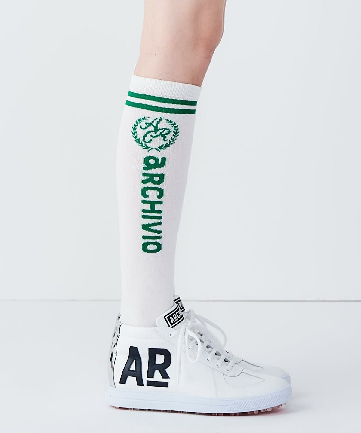 モデル着用画像（ホワイト）