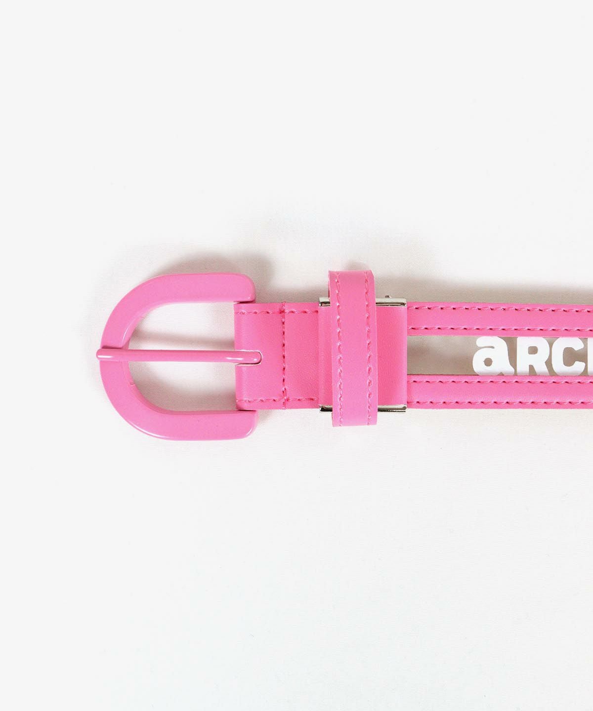 バックル部分（ピンク）