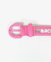 バックル部分（ピンク）