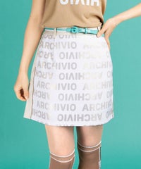 モデル着用画像（ベージュ）