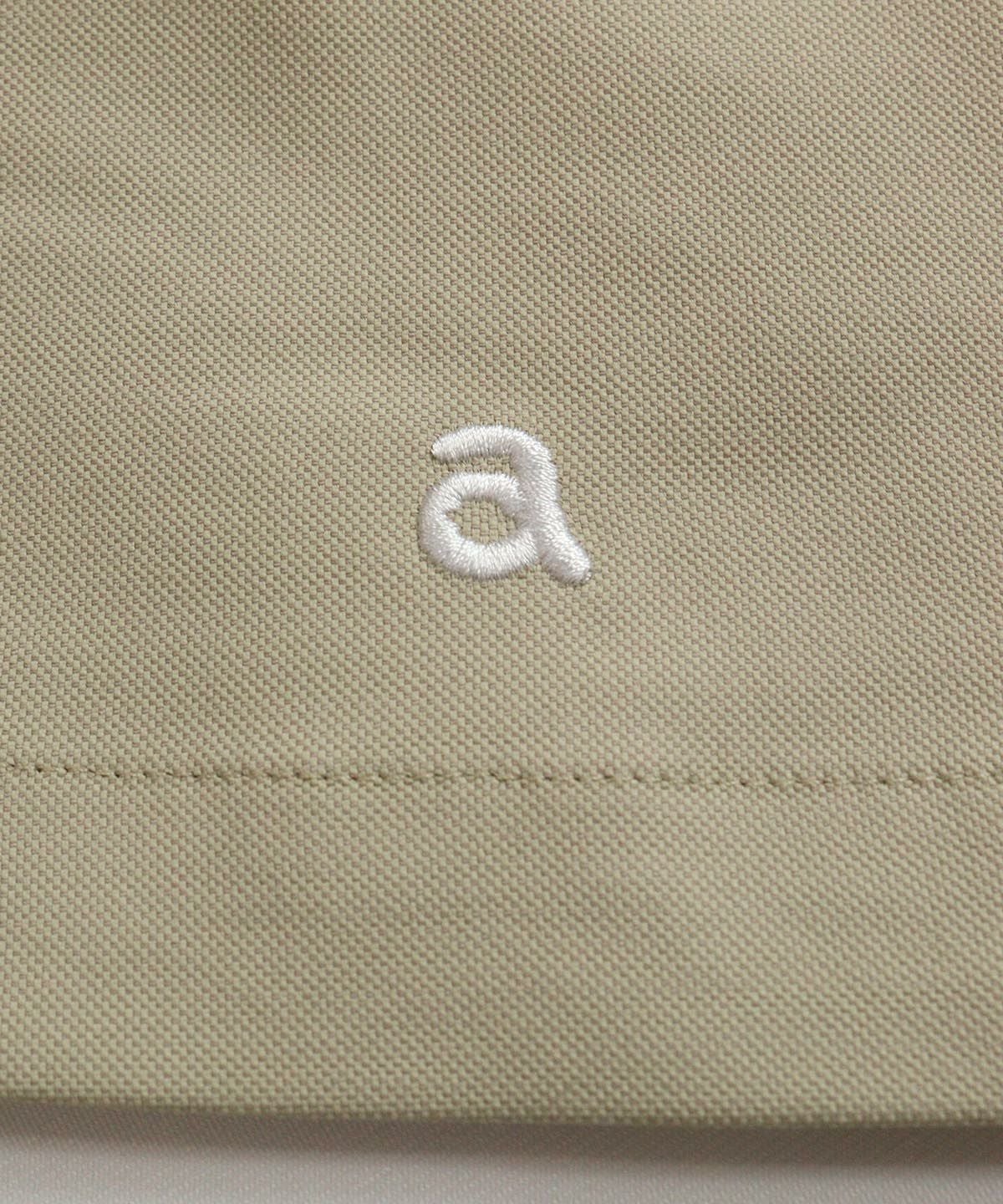 ロゴ刺繍（ベージュ）