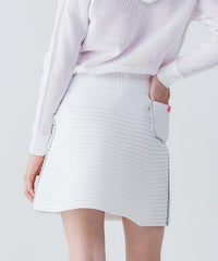 モデル着用画像（ホワイト）