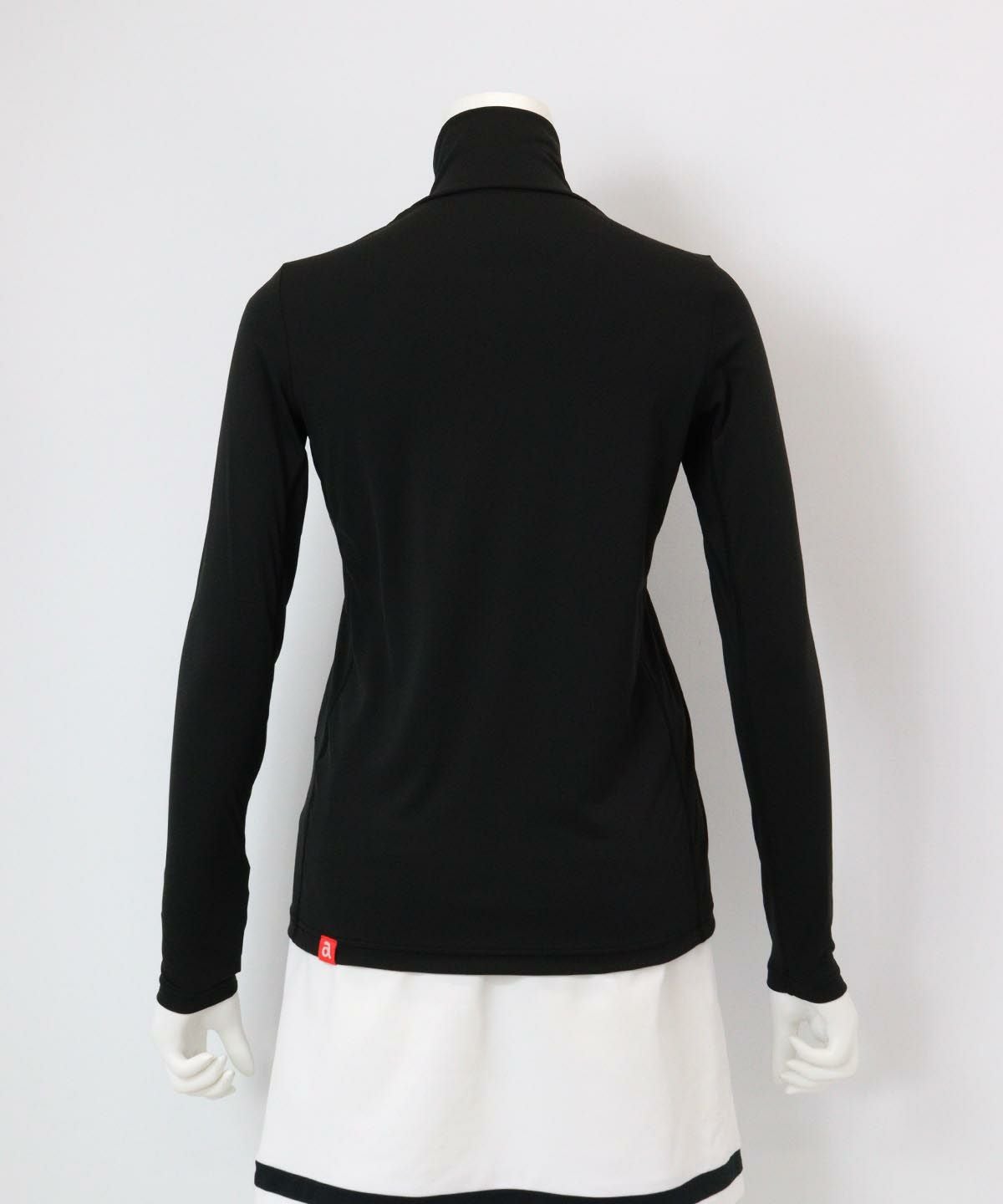 UV速乾ハイネックプルオーバー後(ブラック）