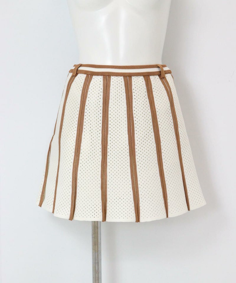 アイレットフレアスカート（ホワイト×ベージュ）