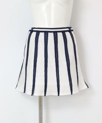 アイレットフレアスカート（ホワイト×ネイビー）