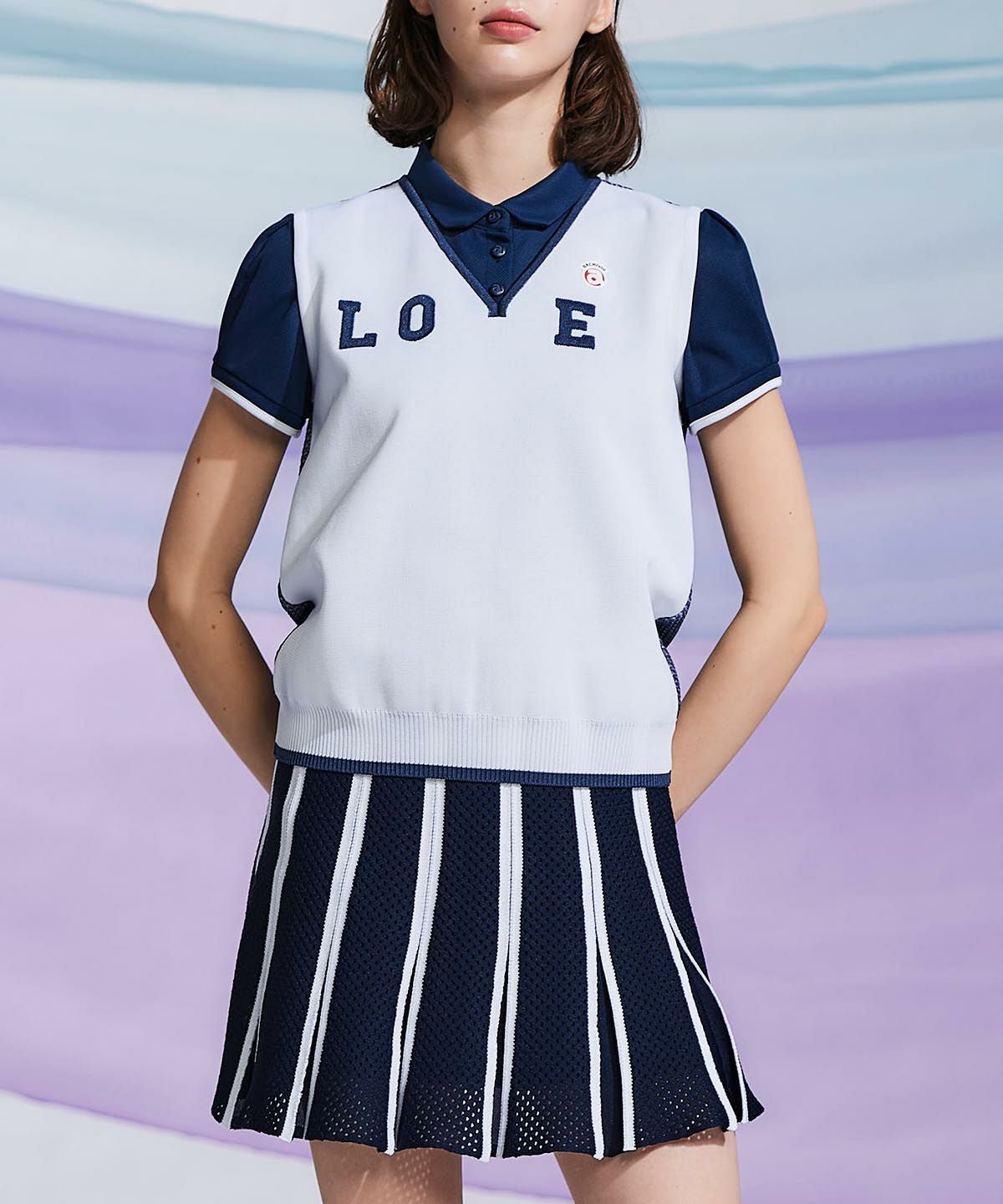 モデル画像（ホワイト×ネイビー）