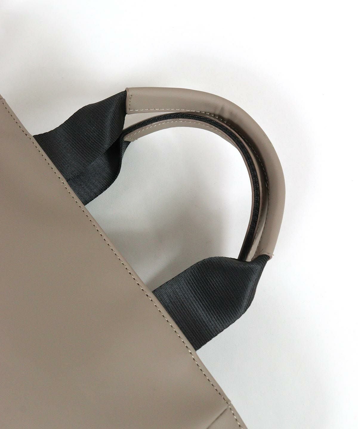 持ち手部分（キャメル）