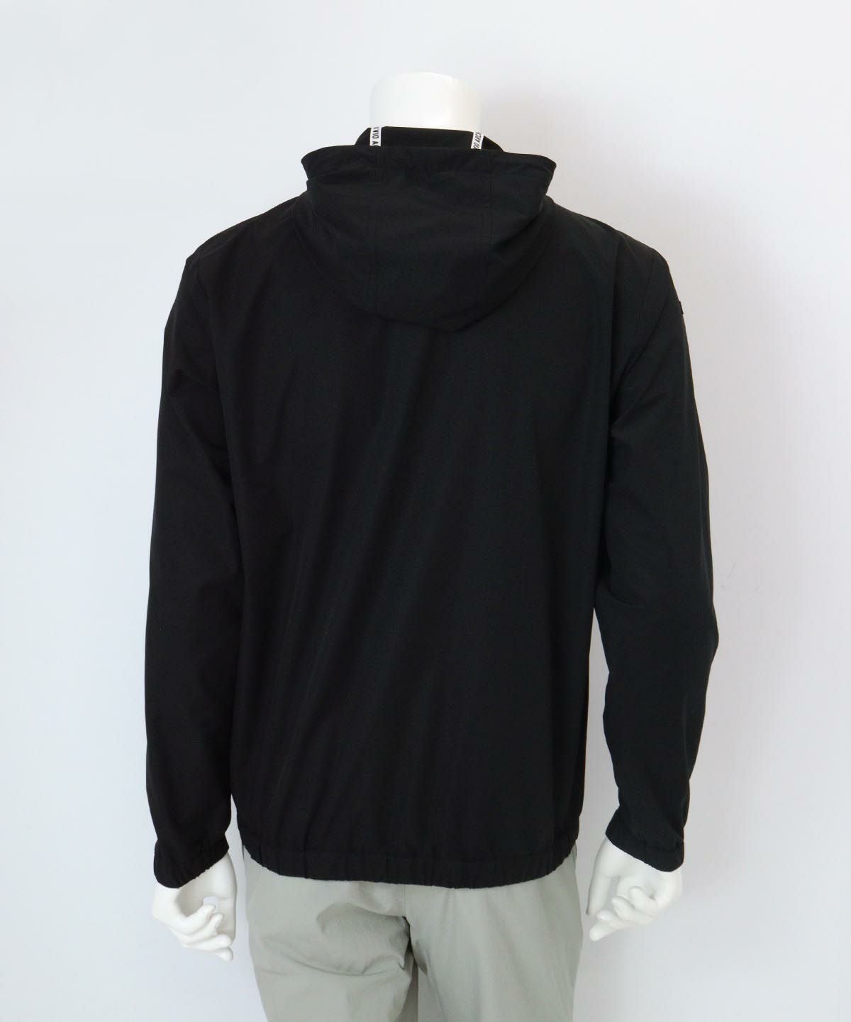 【メンズ】フード付き撥水プルブルゾン後（ブラック）