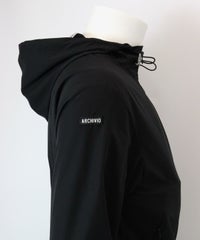 肩ロゴデザイン部分（ブラック）