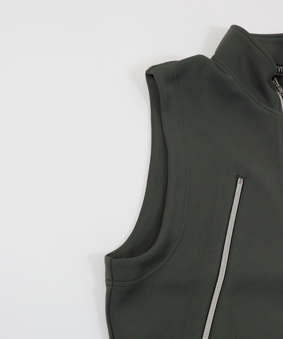 袖口部分（グレー）