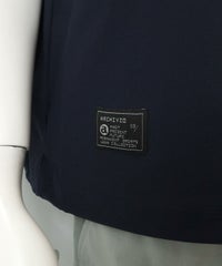 ロゴタグ部分（ネイビー）