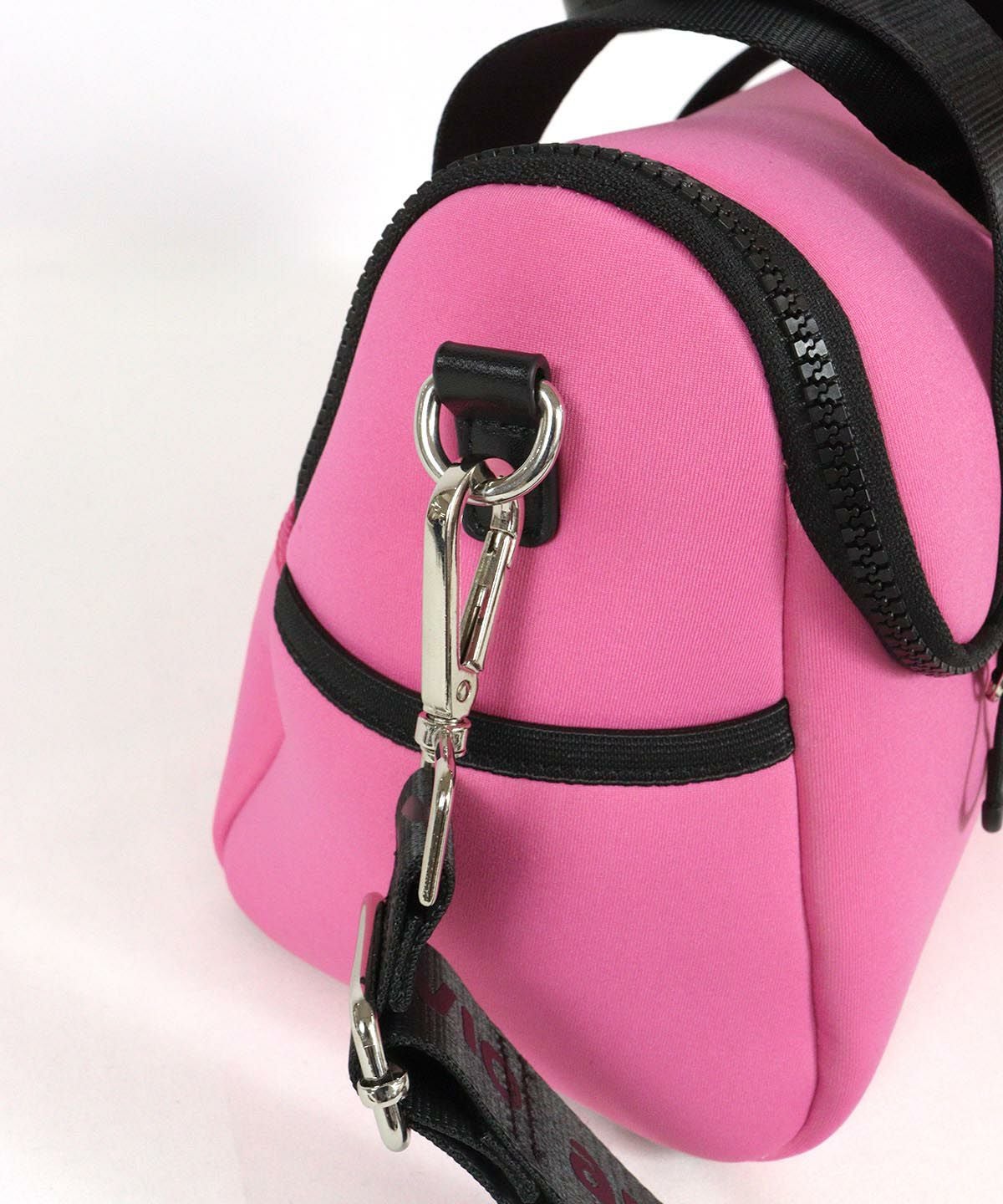 金具部分（ピンク）