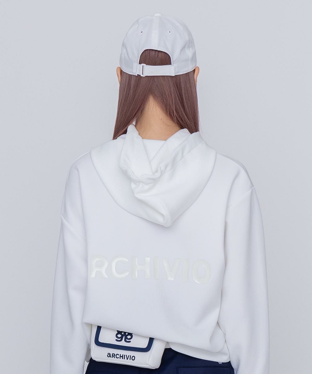 モデル着用画像（ホワイト）