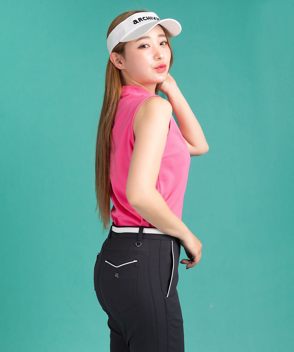 モデル着用画像（ホワイト）