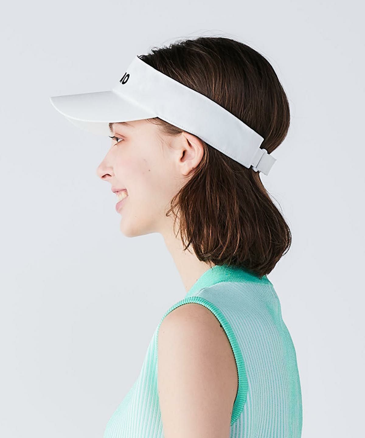 モデル着用画像（ホワイト）