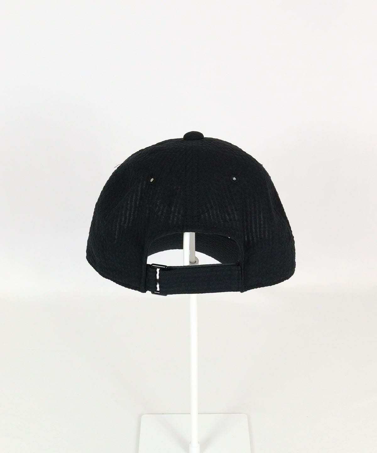 シアサッカーストライプ刺繍キャップ後（ブラック）